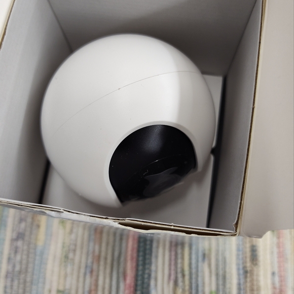 NWT!! Blurams Security Camera - Picture 6 of 10